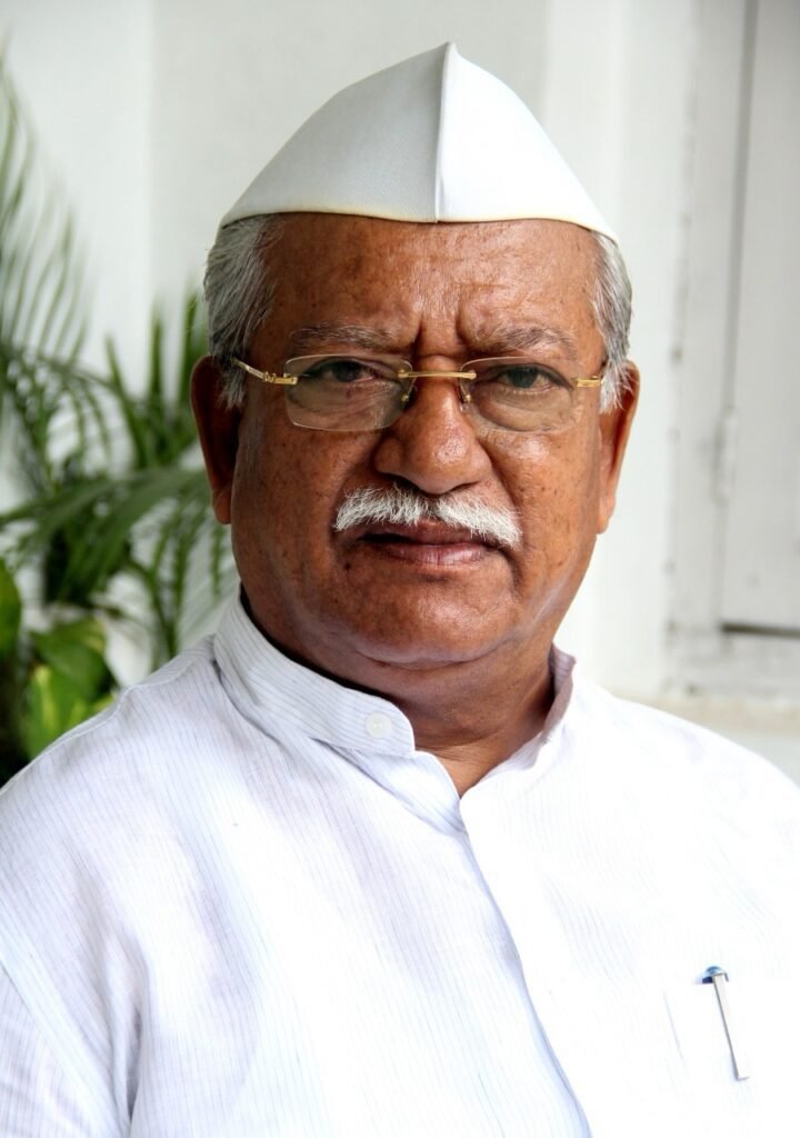 ರಾಜ್ಯಪಾಲರಿಗೆ ಅಗೌರವ: ಶಾಸಕರ ಅನರ್ಹಕ್ಕೆ ಸಂಸದ ಜಿಗಜಿಣಗಿ ಒತ್ತಾಯ